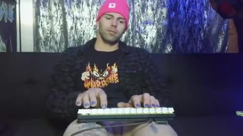 EvelDicknievel1 online show from 10.27.25