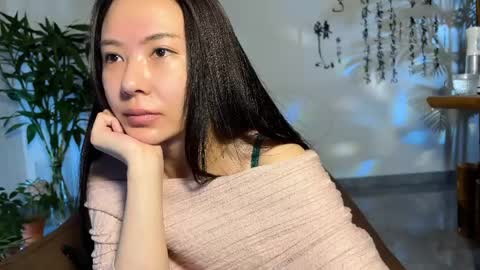 lily online show from 04.08.26