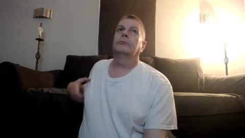 Snapshot of 989guy chatting on 06.15.26 989guy online show from 06.15.26