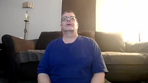 Snapshot of 989guy chatting on 06.20.26 989guy online show from 06.20.26
