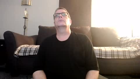 Snapshot of 989guy chatting on 07.04.26 989guy online show from 07.04.26