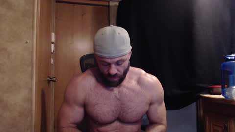 Snapshot of 9fat_inches chatting on 01.21.25 9 fat inches online show from 01.21.25