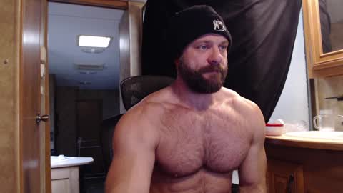 Snapshot of 9fat_inches chatting on 01.30.25 9 fat inches online show from 01.30.25