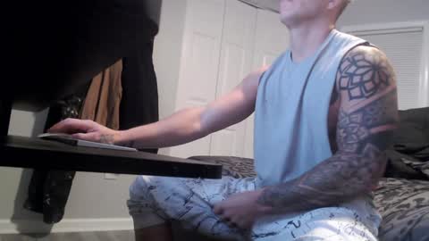 9inchbulll online show from 01.02.25