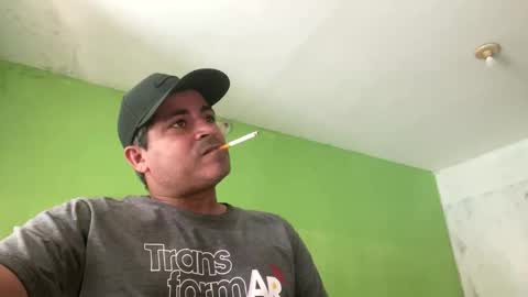 Snapshot of 9vinhocamshow chatting on 10.21.25 9vinhocamshow online show from 10.21.25