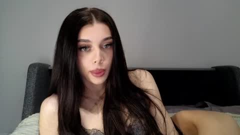 Snapshot of 9west chatting on 06.15.26 KARINA online show from 06.15.26