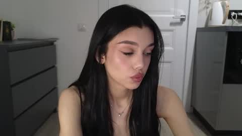 Snapshot of 9west chatting on 06.25.26 KARINA online show from 06.25.26