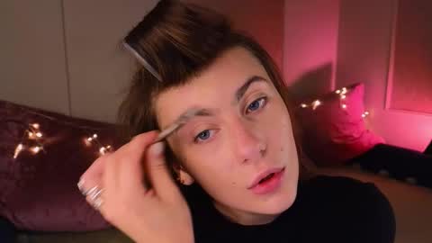 Willow online show from 12.04.25