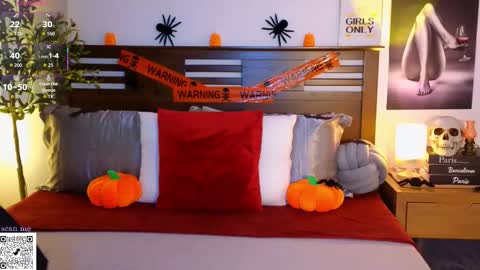 Snapshot of _aaliyah chatting on 10.30.25 ally online show from 10.30.25