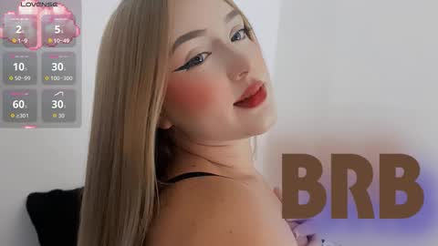 Snapshot of _abby_cooper_ chatting on 10.13.25 Abby Cooper online show from 10.13.25