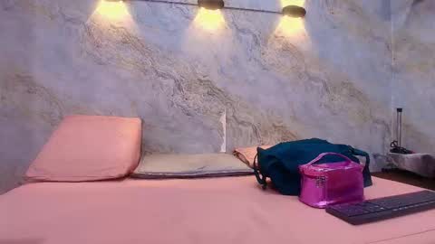  abby rouss online show from 10.29.25