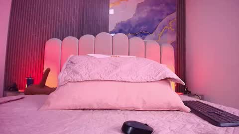  abby rouss online show from 12.03.25