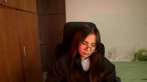 Snapshot of _abbyyyy_ chatting on 05.20.26 abby 3 online show from 05.20.26