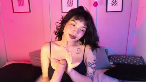 Snapshot of _abigaill_1 chatting on 02.01.25 abigaill online show from 02.01.25