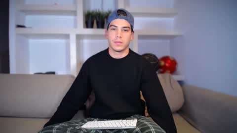 Snapshot of _aesthetic chatting on 11.12.25 _aesthetic online show from 11.12.25