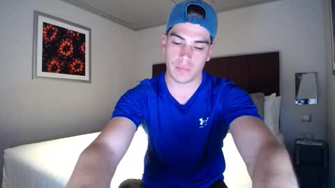 _aesthetic online show from 11.25.25