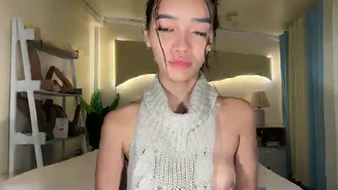 Snapshot of _agatha69_ chatting on 10.25.25 agatha online show from 10.25.25