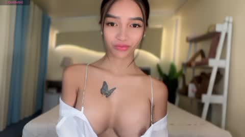 Snapshot of _agatha69_ chatting on 11.07.25 agatha online show from 11.07.25