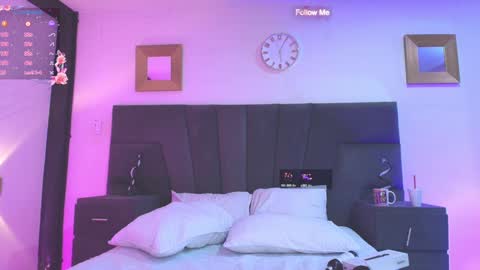 Agatha online show from 01.23.25