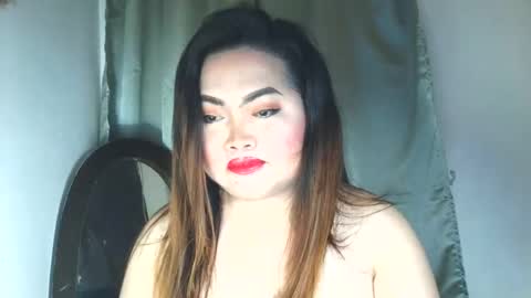 Snapshot of _airakim_ chatting on 10.15.25 _airakim_ online show from 10.15.25