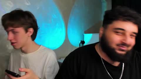 Snapshot of _alan_bear_ chatting on 01.05.25 Alan online show from 01.05.25