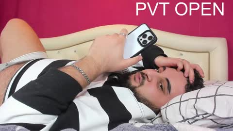 Snapshot of _alan_bear_ chatting on 03.11.25 Alan online show from 03.11.25