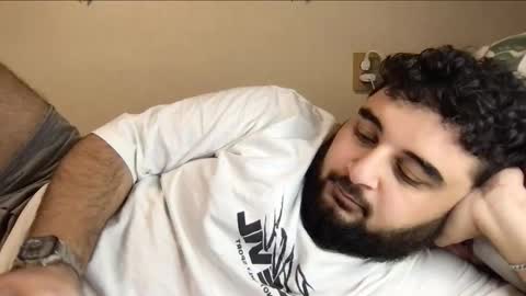 Snapshot of _alan_bear_ chatting on 10.29.25 Alan online show from 10.29.25