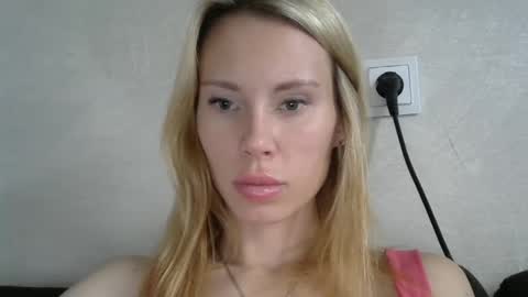 Snapshot of _alex1819 chatting on 10.13.25 _alex1819 online show from 10.13.25