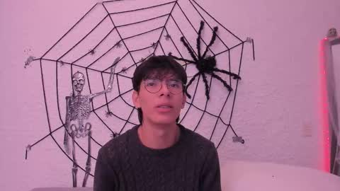 Alexander online show from 10.18.25