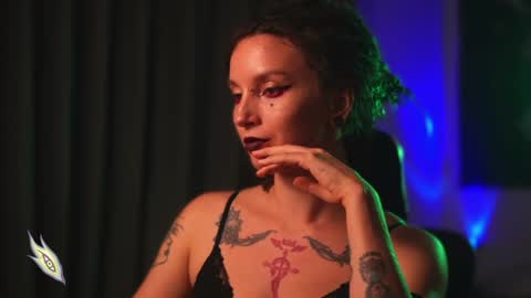 Snapshot of _alicemorrison_ chatting on 01.11.25 Alice Morrison Mistress Datura online show from 01.11.25