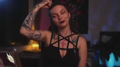 Snapshot of _alicemorrison_ chatting on 02.11.25 Alice Morrison Mistress Datura online show from 02.11.25