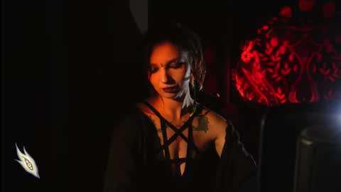 Snapshot of _alicemorrison_ chatting on 10.16.25 Alice Morrison Mistress Datura online show from 10.16.25