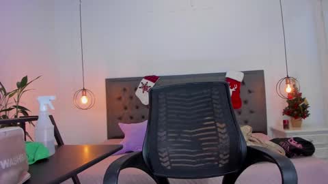  Alline Hall   online show from 12.06.24