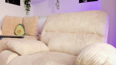 Snapshot of _alissonrose chatting on 12.27.24 Karo online show from 12.27.24