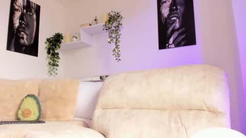 Snapshot of _alissonrose chatting on 01.24.25 Karo online show from 01.24.25