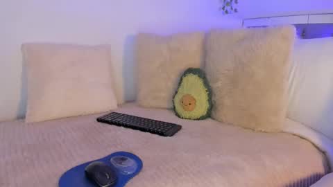 Snapshot of _alissonrose chatting on 03.06.25 Karo online show from 03.06.25