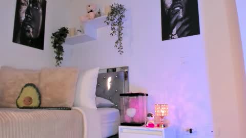 Snapshot of _alissonrose chatting on 09.13.25 Karo online show from 09.13.25