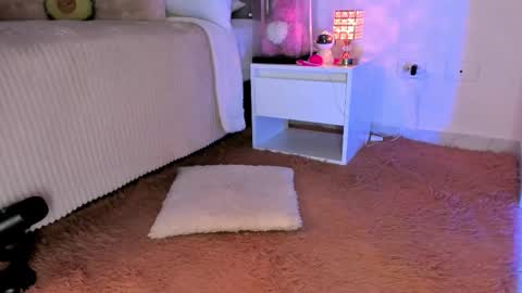 Snapshot of _alissonrose chatting on 10.30.25 Karo online show from 10.30.25