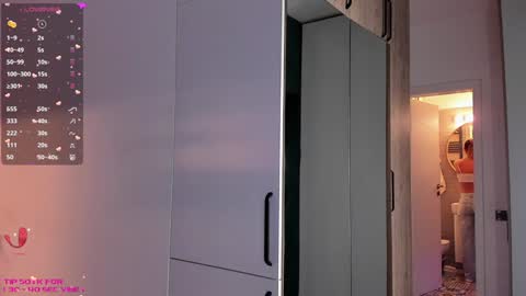 Mia online show from 02.08.25