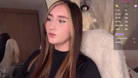 Snapshot of _allisongomez chatting on 10.17.25 _allisongomez online show from 10.17.25