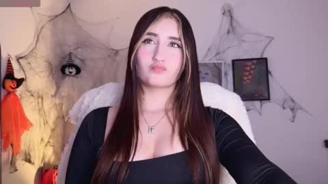 Snapshot of _allisongomez chatting on 10.20.25 _allisongomez online show from 10.20.25