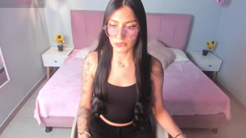 Allondra  online show from 01.04.25