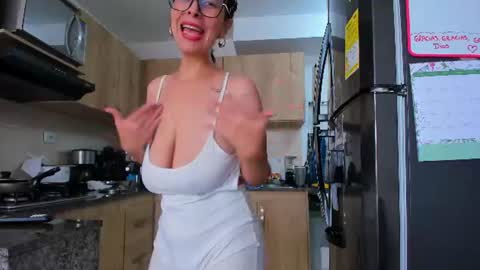 Snapshot of _amanda_seyfried19 chatting on 07.15.26 AMANDA online show from 07.15.26