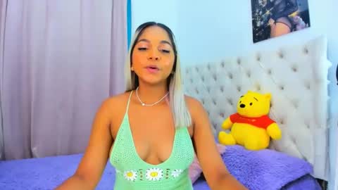 Analia online show from 01.18.25