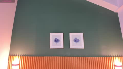 Ana Victoria online show from 01.08.25