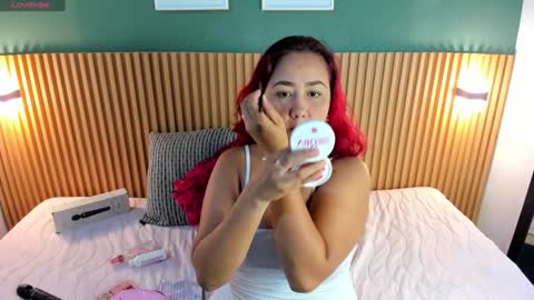 Ana Victoria online show from 01.10.25