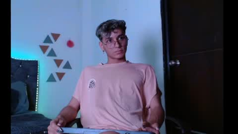 Snapshot of _andrew_willyams chatting on 01.10.25 Andres online show from 01.10.25