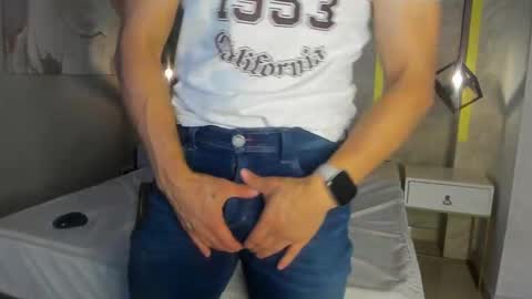 Snapshot of _andrewfalcon1 chatting on 12.24.24 Andrew online show from 12.24.24