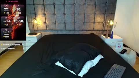 Snapshot of _andrewfalcon2 chatting on 01.15.25 _andrewfalcon2 online show from 01.15.25