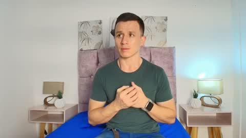 Snapshot of _andrewfalcon2 chatting on 01.20.25 _andrewfalcon2 online show from 01.20.25